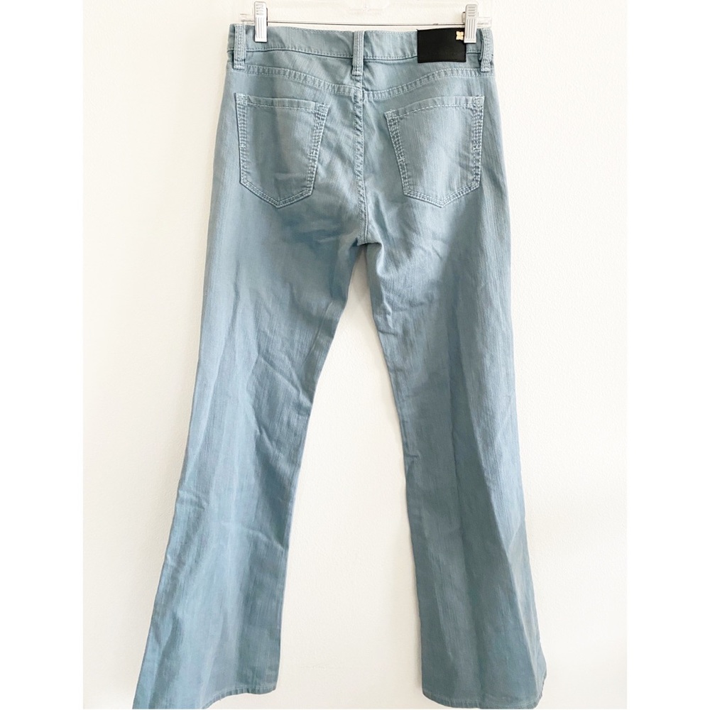 BCBG MazAzaria 🌟Flare Jeans Light Blue Denim Size 27 EUC - Picture 5 of 12